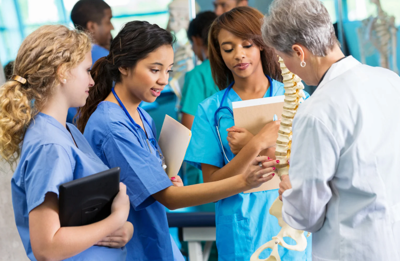 How to Prepare for Nursing School Clinical Rotations
